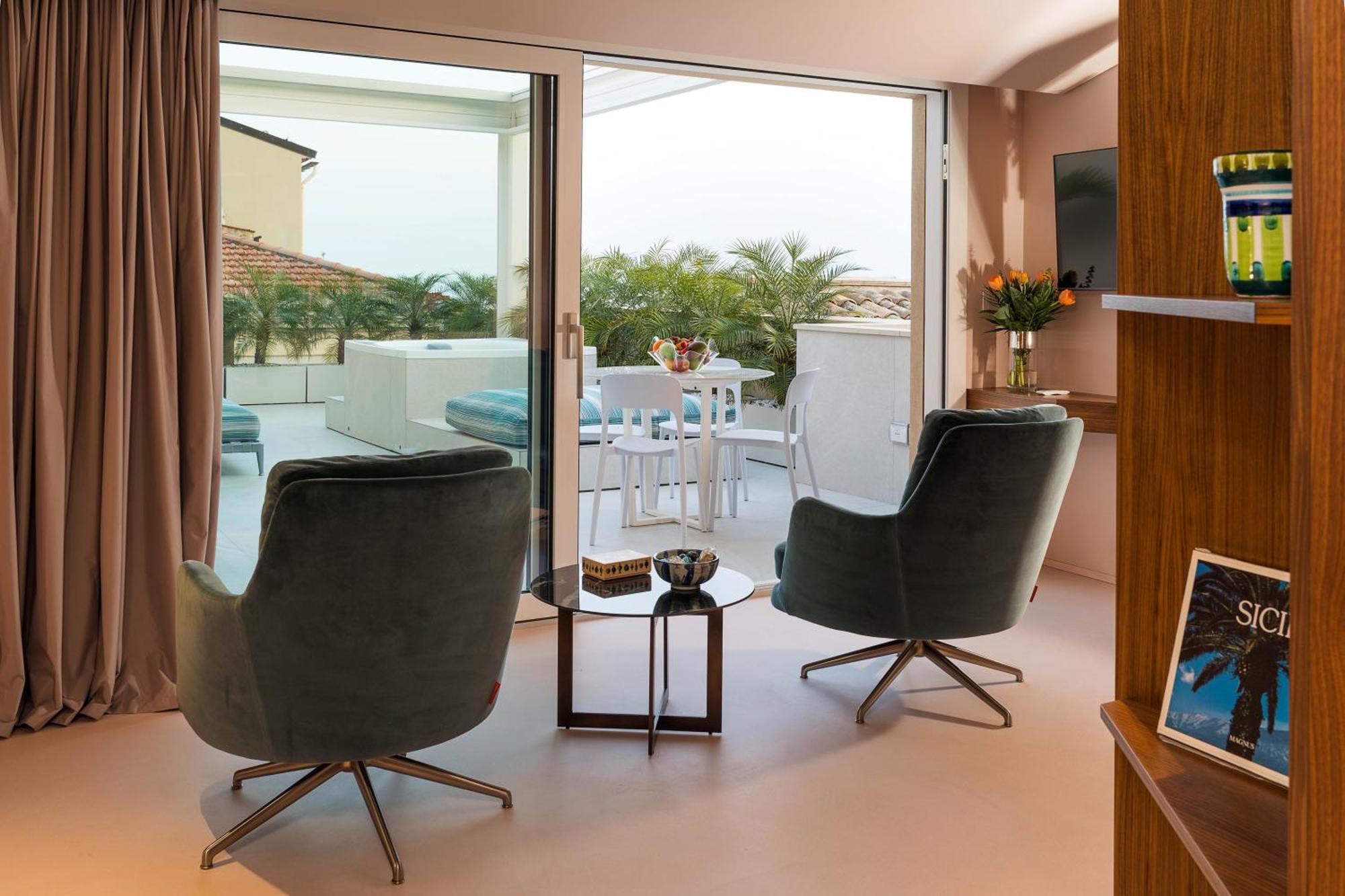 Taormina Infinity Suites Exteriör bild